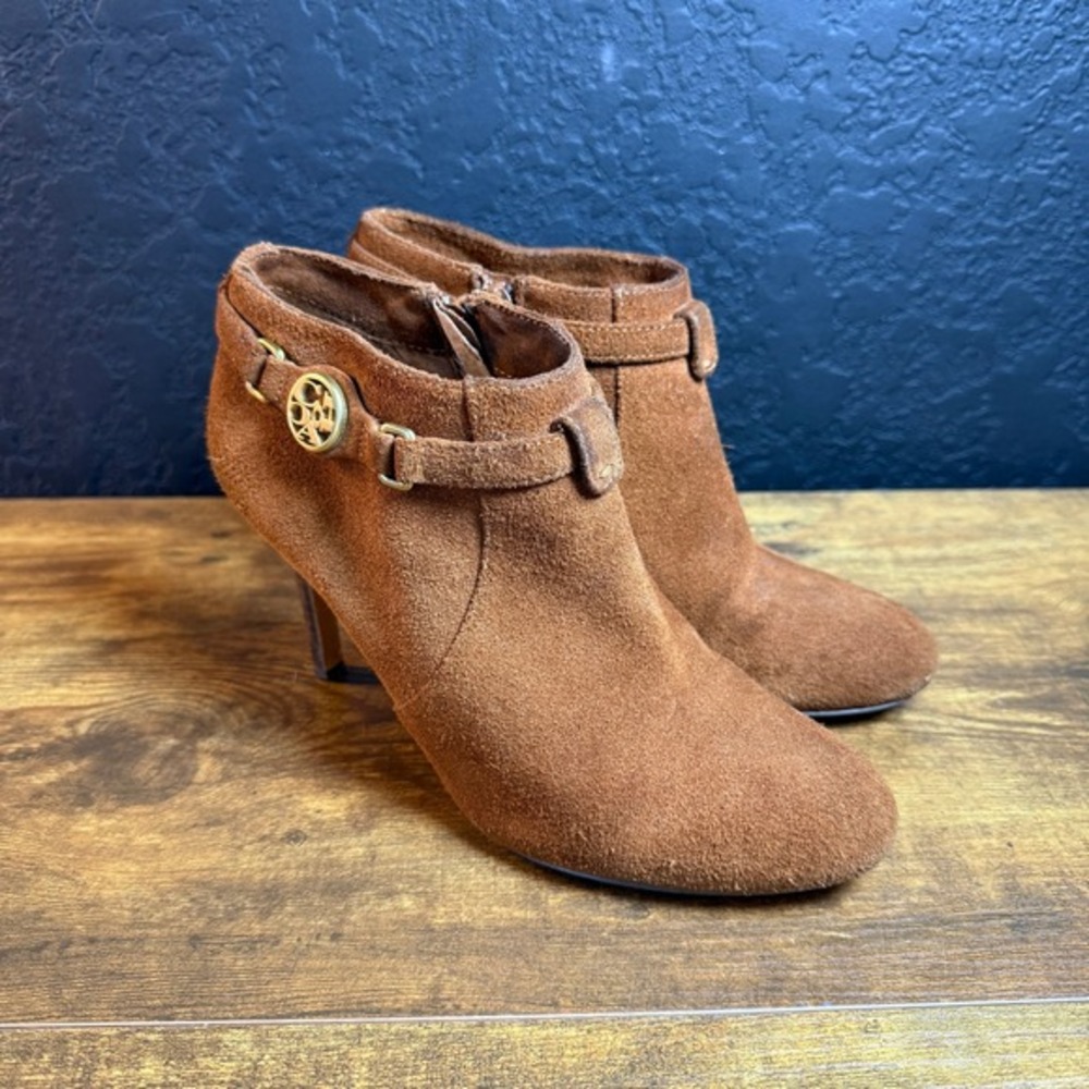 Coach‎ Brown Suede Gold Buckle Stiletto Ankle Booties Womens Size 7B